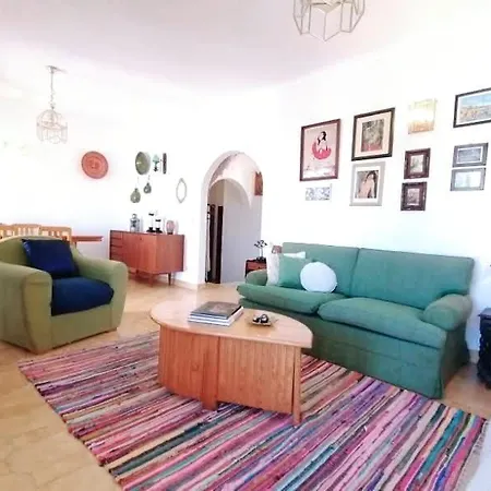 Сasa de vacaciones Cozy Near Arrifana